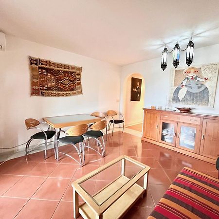 Alcaudon Apartment Исла Канела Екстериор снимка
